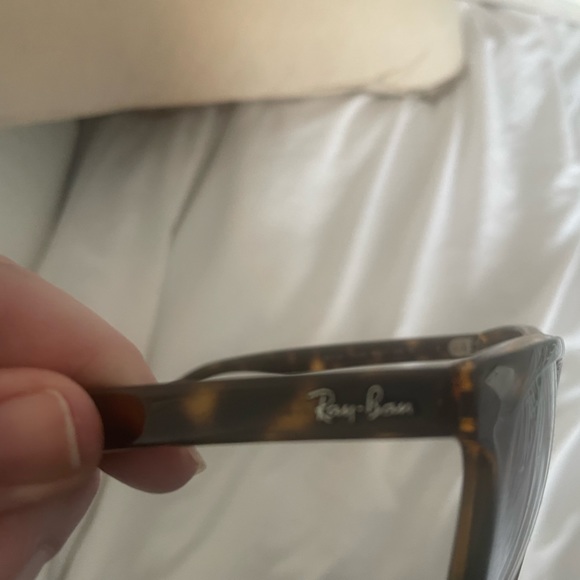 Ray Ban Sunglasses - Picture 4 of 10